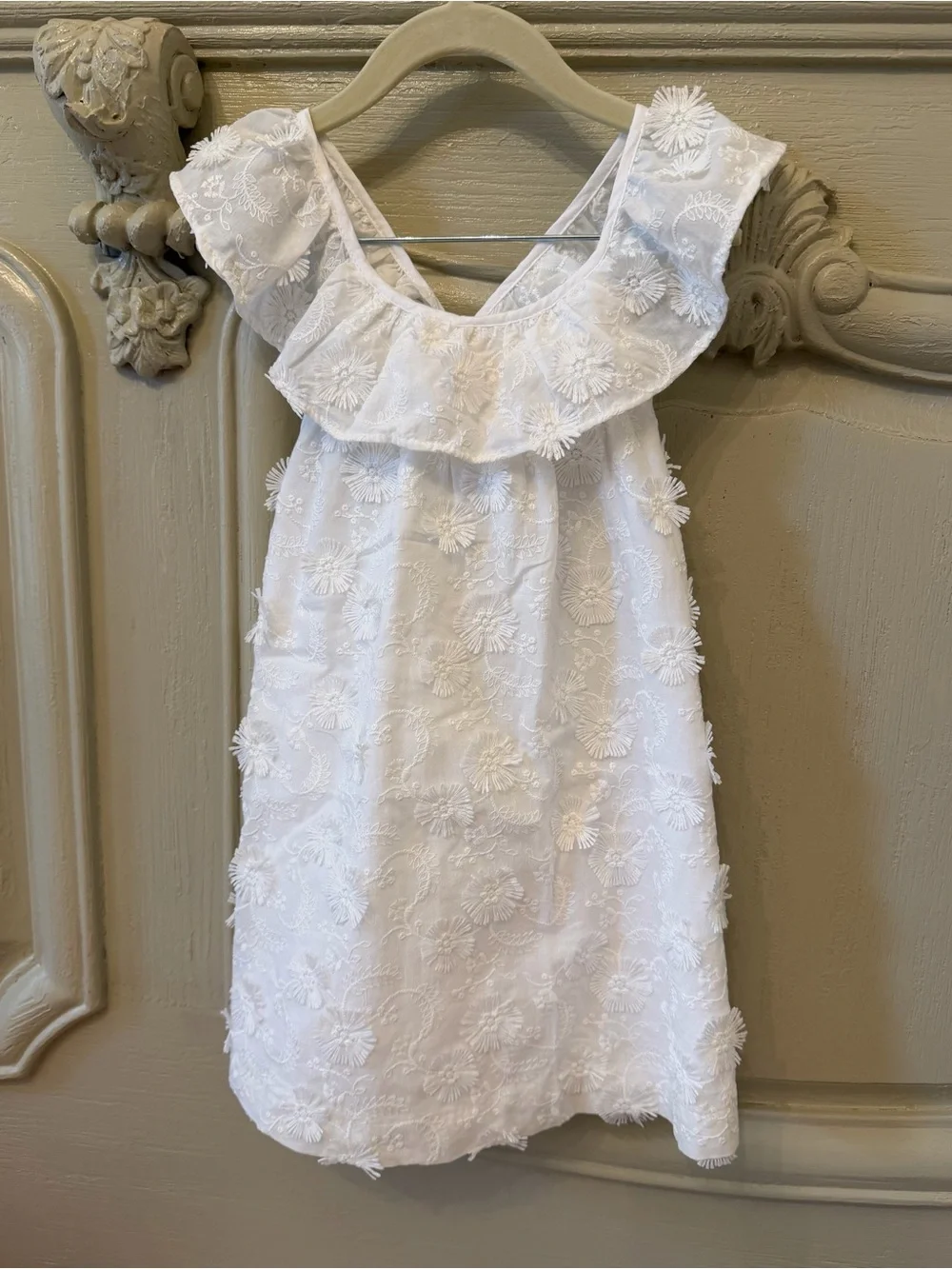 Zara White Floral Appliqué Ruffle Dress